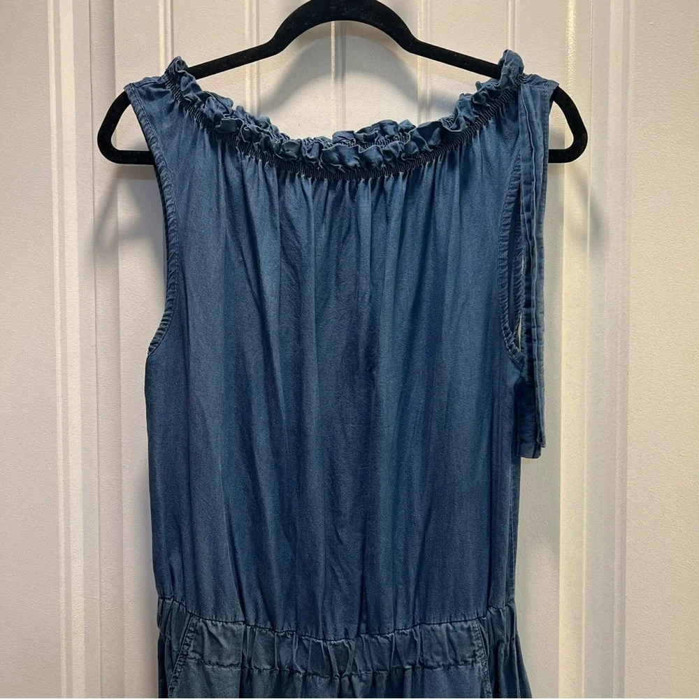 Chambray 100% Lyocell Sleeveless Tie Neck Elastic‎ Waist Dress. Size Medium.
